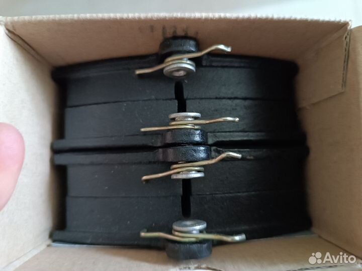 Новые передние тормозные колодки на ваз 2108