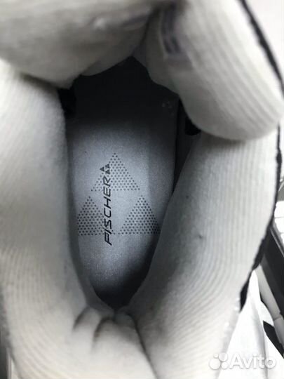 Лыжные ботинки новые Fischer