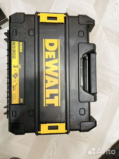 Кейс dewalt