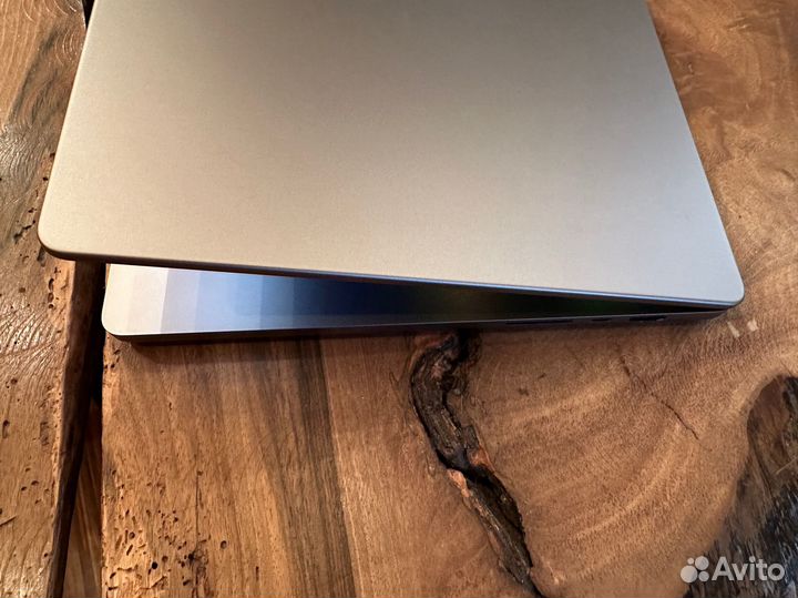 MacBook Pro 16 M1 Max/32 GB/32c/512 SSD/28 циклов