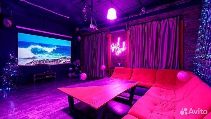 Аренда лофта с пилоном и винтажной ванной