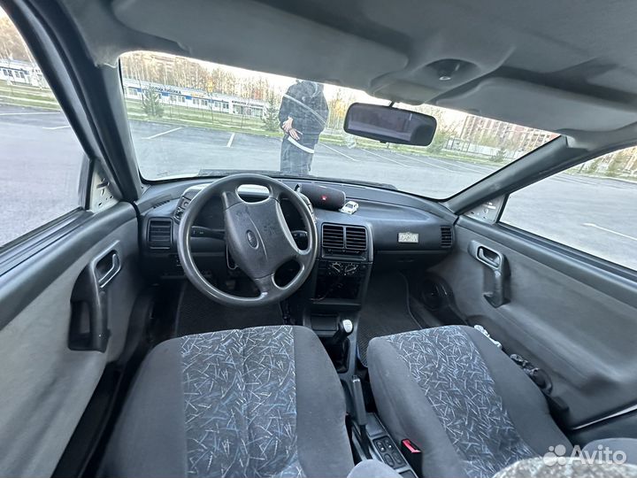 ВАЗ 2110 1.6 МТ, 2005, 270 777 км