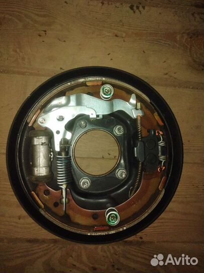 Механизм ручного тормоза Toyota RAV 4