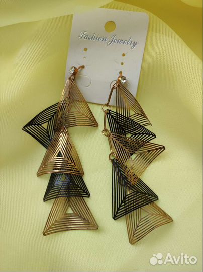 Серьги бижутерия