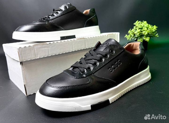 Кроссовки Boss удобные