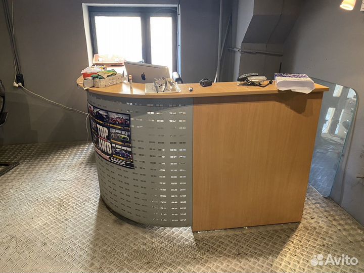 Стойка рецепшен бу