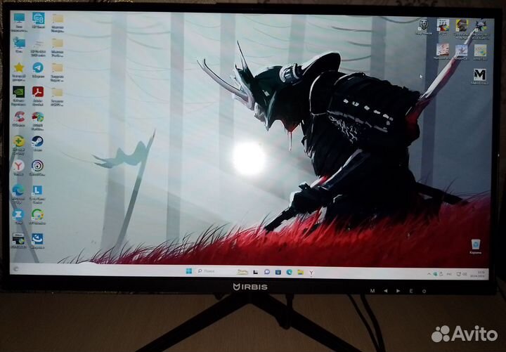 Монитор 22 дюйма