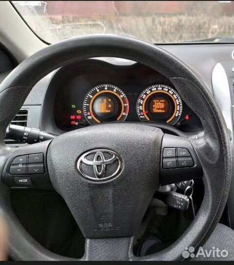 Кнопки руля Toyota Corolla / Wish / Auris