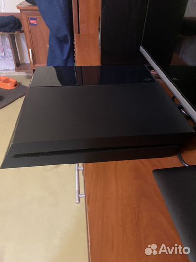Игровая приставка ps4 с играми