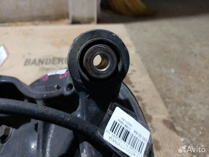 Кулак поворотный Honda Accord CU2 задний левый