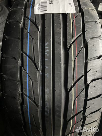 Nitto NT555 G2 245/35 R19 93Y