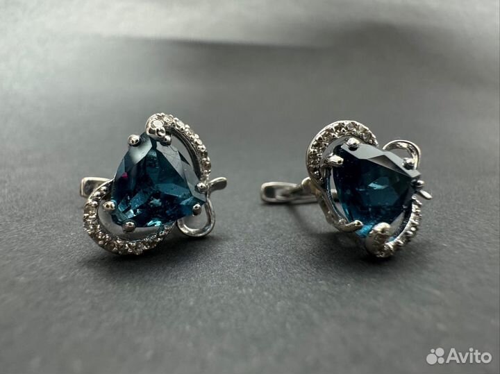 Серьги 585 пробы с бриллиантами и топазами