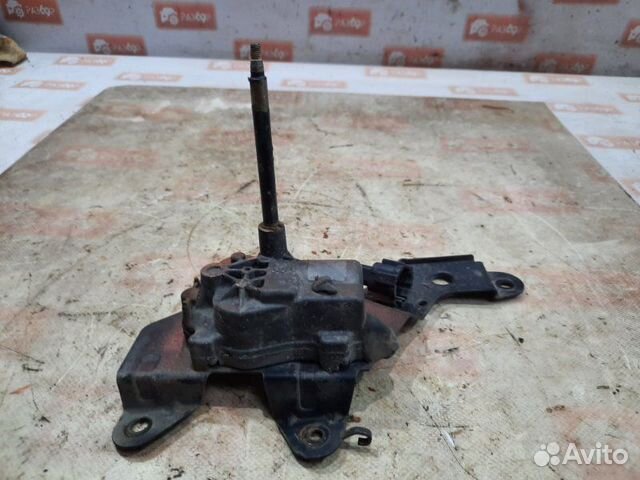 Мотор стеклоочистителя передний левый Nissan