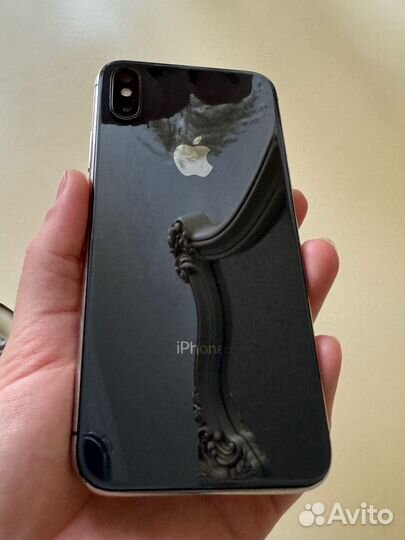 iPhone X, 64 ГБ