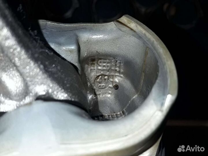 Поршень шатун BMW 750 F01/F02 N63