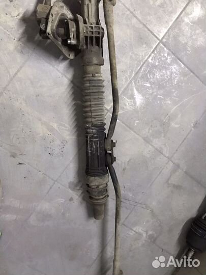 Рулевая рейка приора