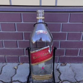 Бутылка red label 4,5л с подставкой