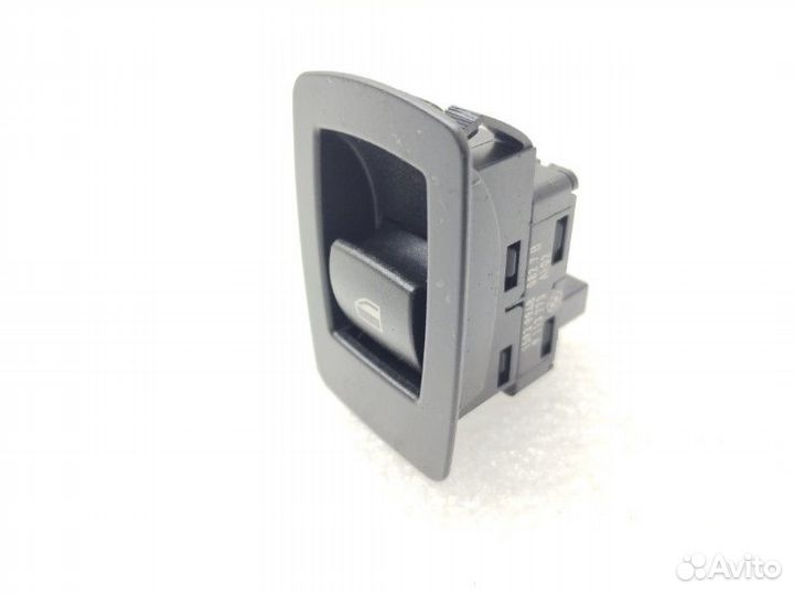 Кнопка стеклоподъемника задняя левая Bmw 5-Series