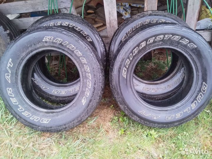 Bridgestone Dueler A/T 245/70 R16