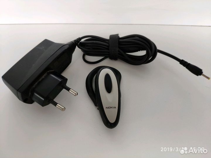 Блютуз гарнитура Nokia