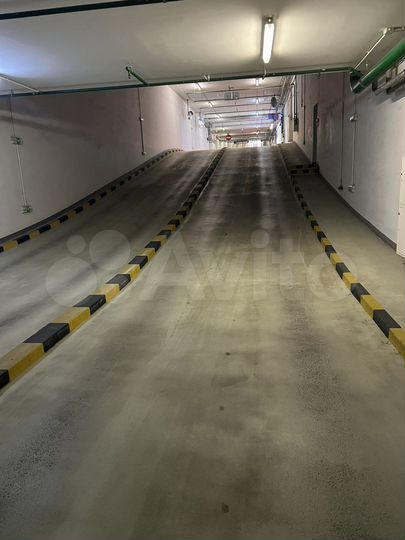 Машиноместо, 19 м²