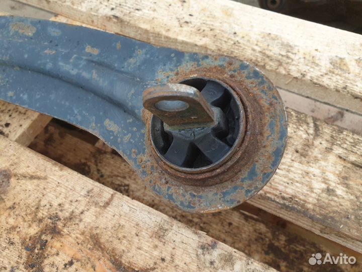 Рычаг задний продольный ступица Ford Focus 3 Фокус