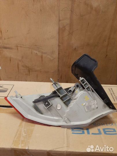 Задняя правая фара на Renault Laguna 3 2008 год