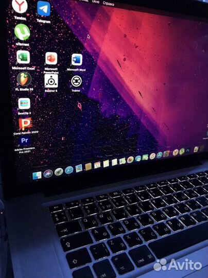 Apple MacBook Pro 15 i7/10/240