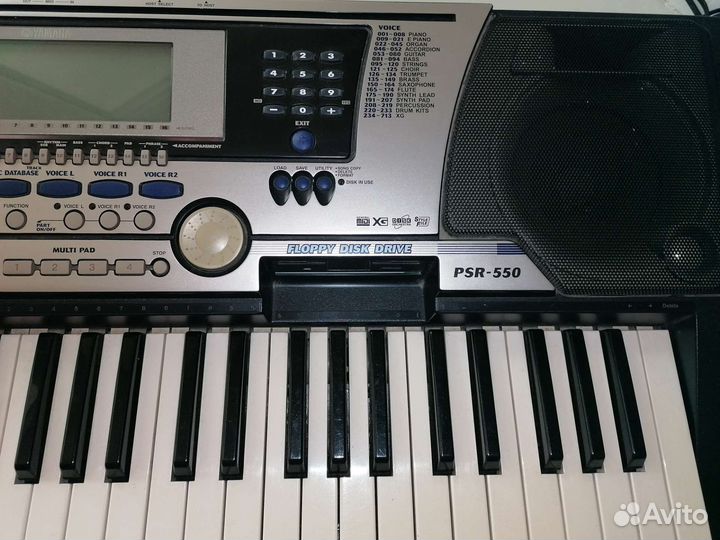 Синтезатор yamaha psr 550