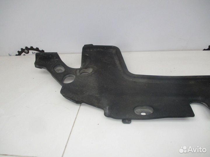 Кожух замка капота Toyota Corolla (E150) 2006-2013