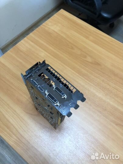 Видеокарта asus Radeon HD 7950 DirectCU II