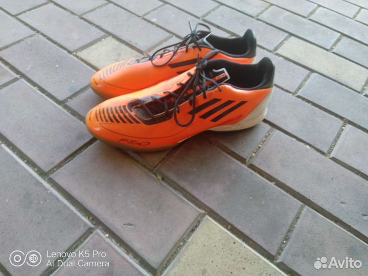 Футзалки adidas f50