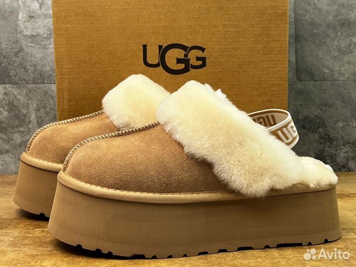 Ugg Funkette Suede Platform Sand