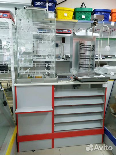 Стеллажи прилавки холодильники для магазина