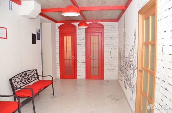 Дверь межкомнатная деревянная с натурным шпоном