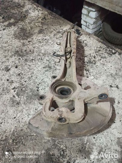 Поворотный кулак правый левый Audi Q7