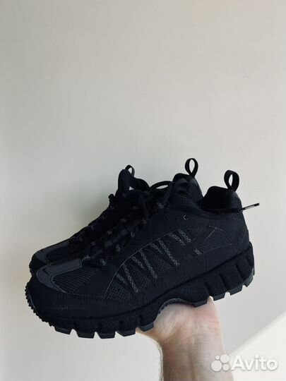 Supreme x Nike Air Humara 17 Triple Black