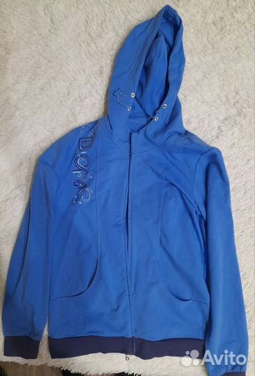 Спортивный костюм женский