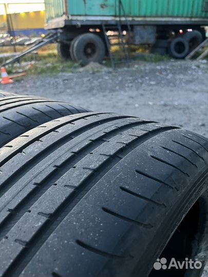 Goodyear Eagle F1 Asymmetric 3 245/45 R18 и 275/40 R18 100Y