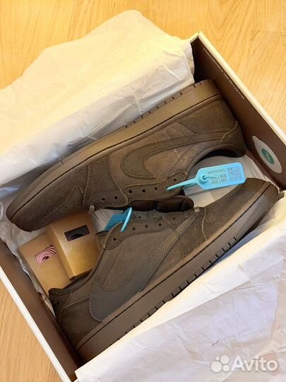 Travis Scott X Jordan 1 LOW OG SP Velvet brown