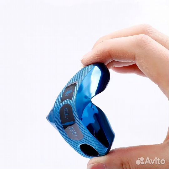 Чехол на ключ Mazda / Мазда 2 кнопки TPU carbon red