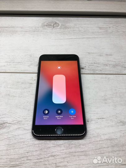 iPhone 8 Plus, 64 ГБ