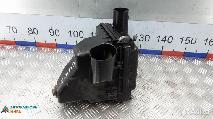 Корпус воздушного фильтра Toyota Prius 3 2011