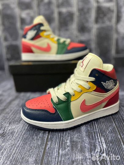 Nike air Jordan 1 Mid р.36,38,39,41 кожа/осень