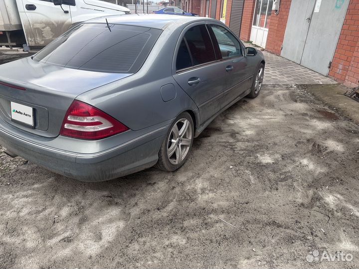 Mercedes-Benz C-класс 1.8 AT, 2005, 350 000 км