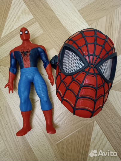 Человек паук и маска