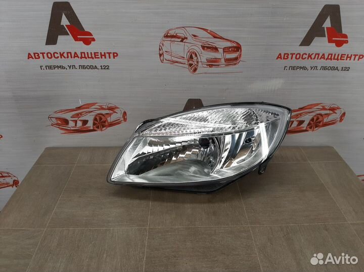 Фара левая Skoda Fabia 2007-2010 год