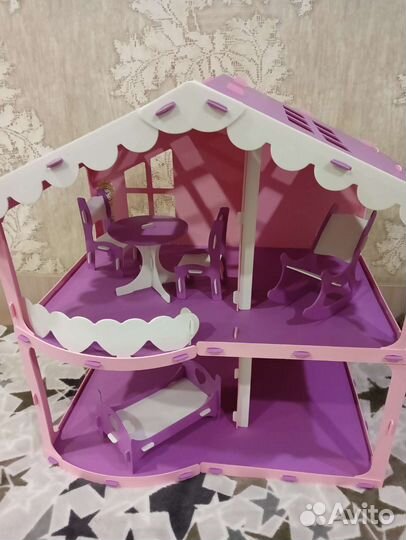 Домик кукольный
