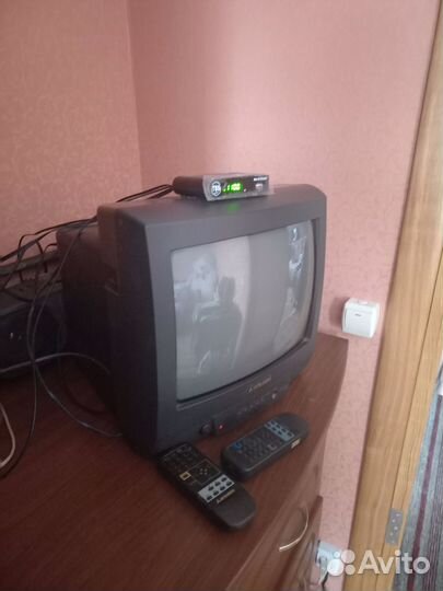 Продам телевизор бу