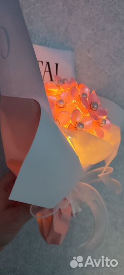 Букет цветов с подсветкой